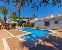 Sale - Villa - Orihuela Costa - Punta Prima
