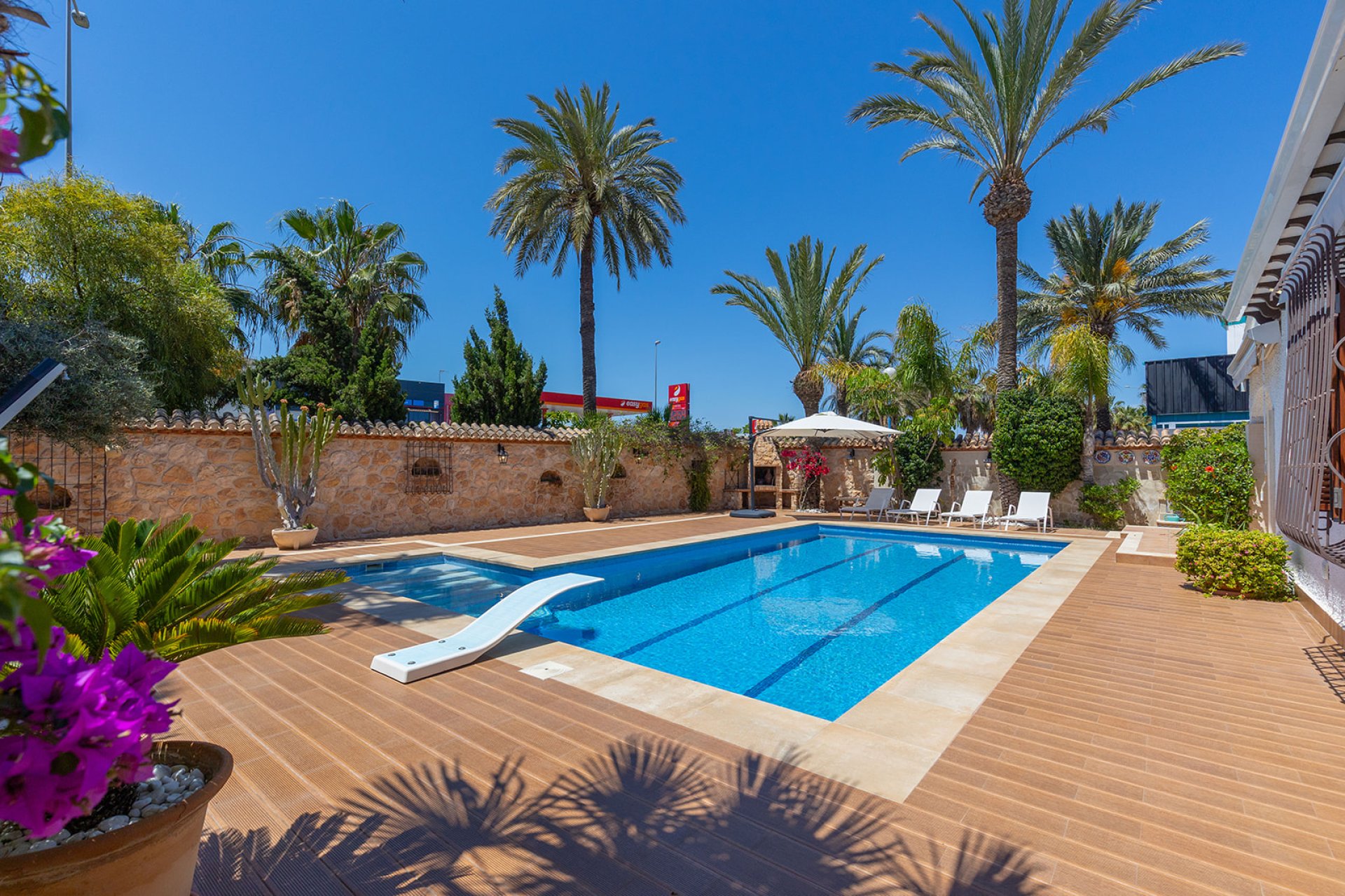 Sale - Villa - Orihuela Costa - Punta Prima
