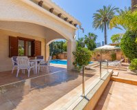 Sale - Villa - Orihuela Costa - Punta Prima