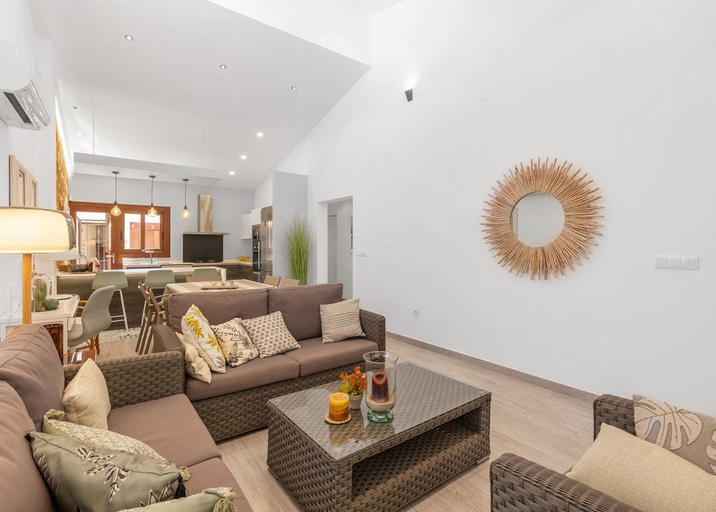 Sale - Villa - Orihuela Costa - Punta Prima