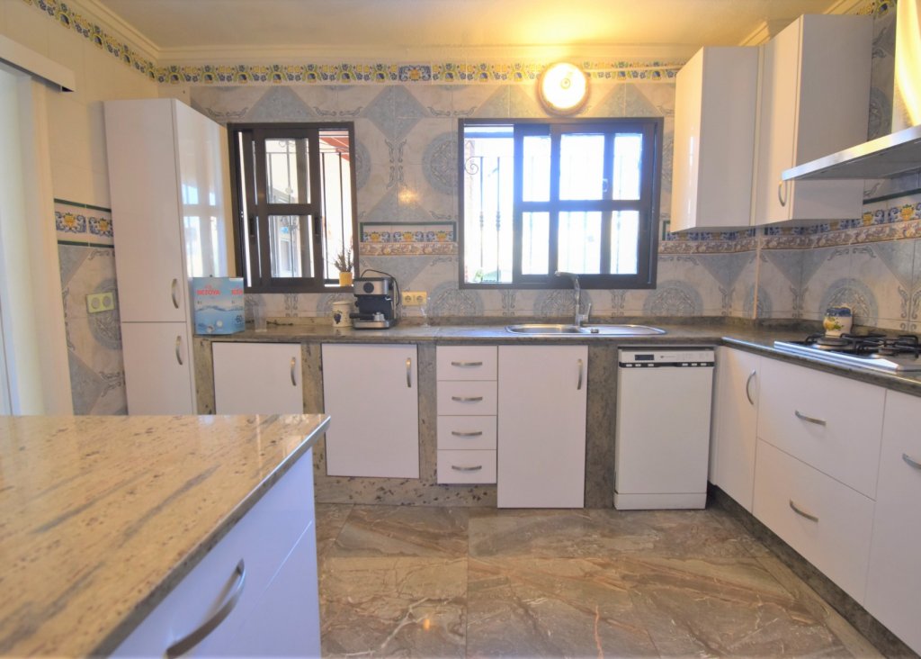 Sale - Villa - Orihuela Costa - Villamartin