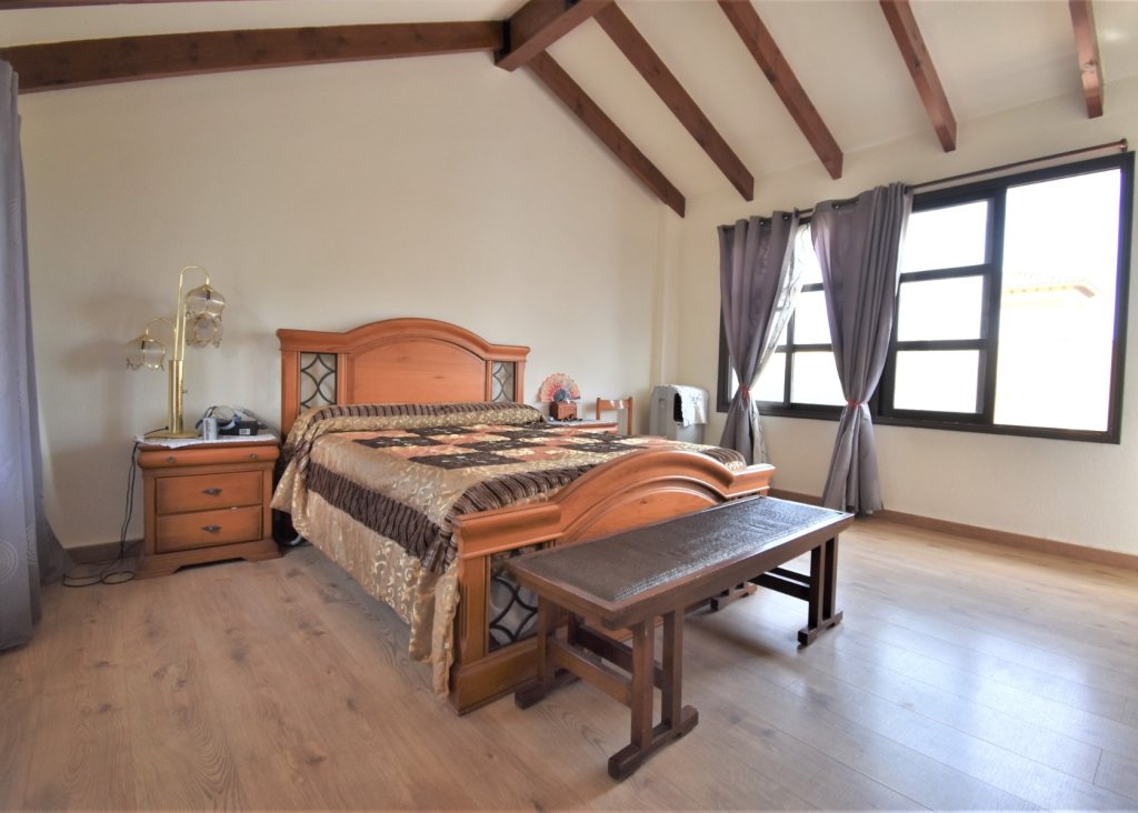 Sale - Villa - Orihuela Costa - Villamartin