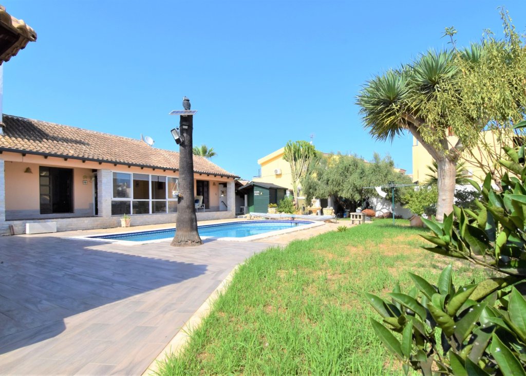 Sale - Villa - Orihuela Costa - Villamartin