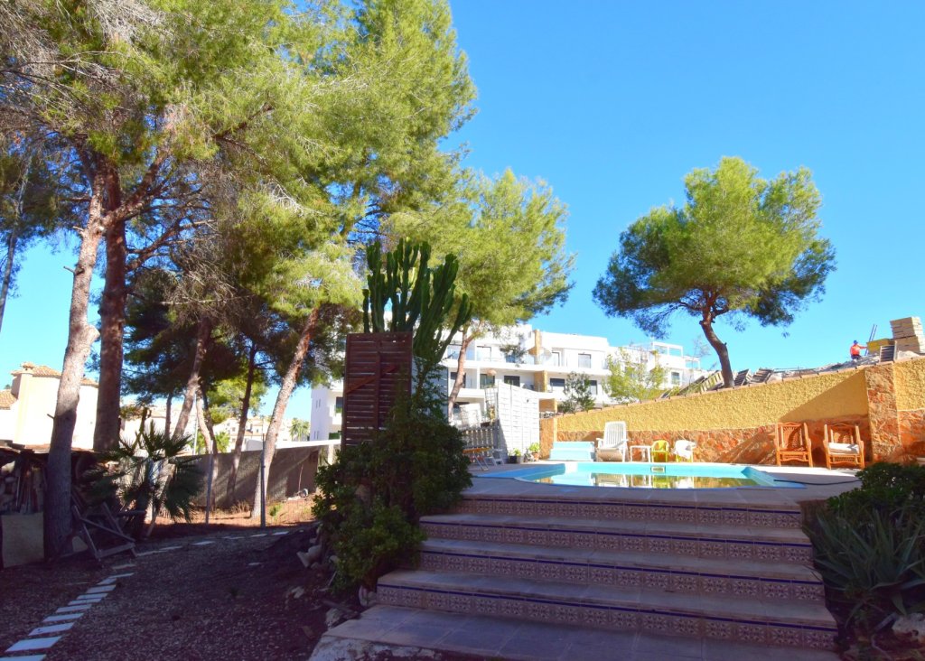 Sale - Villa - Orihuela Costa - Villamartin