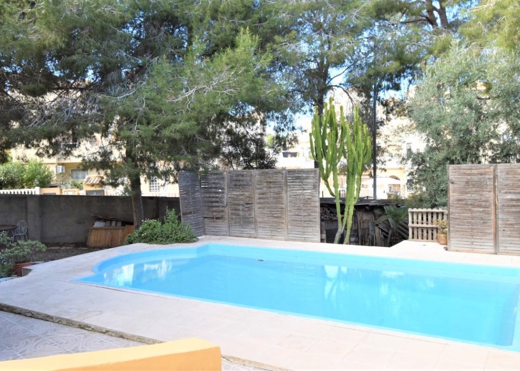 Sale - Villa - Orihuela Costa - Villamartin