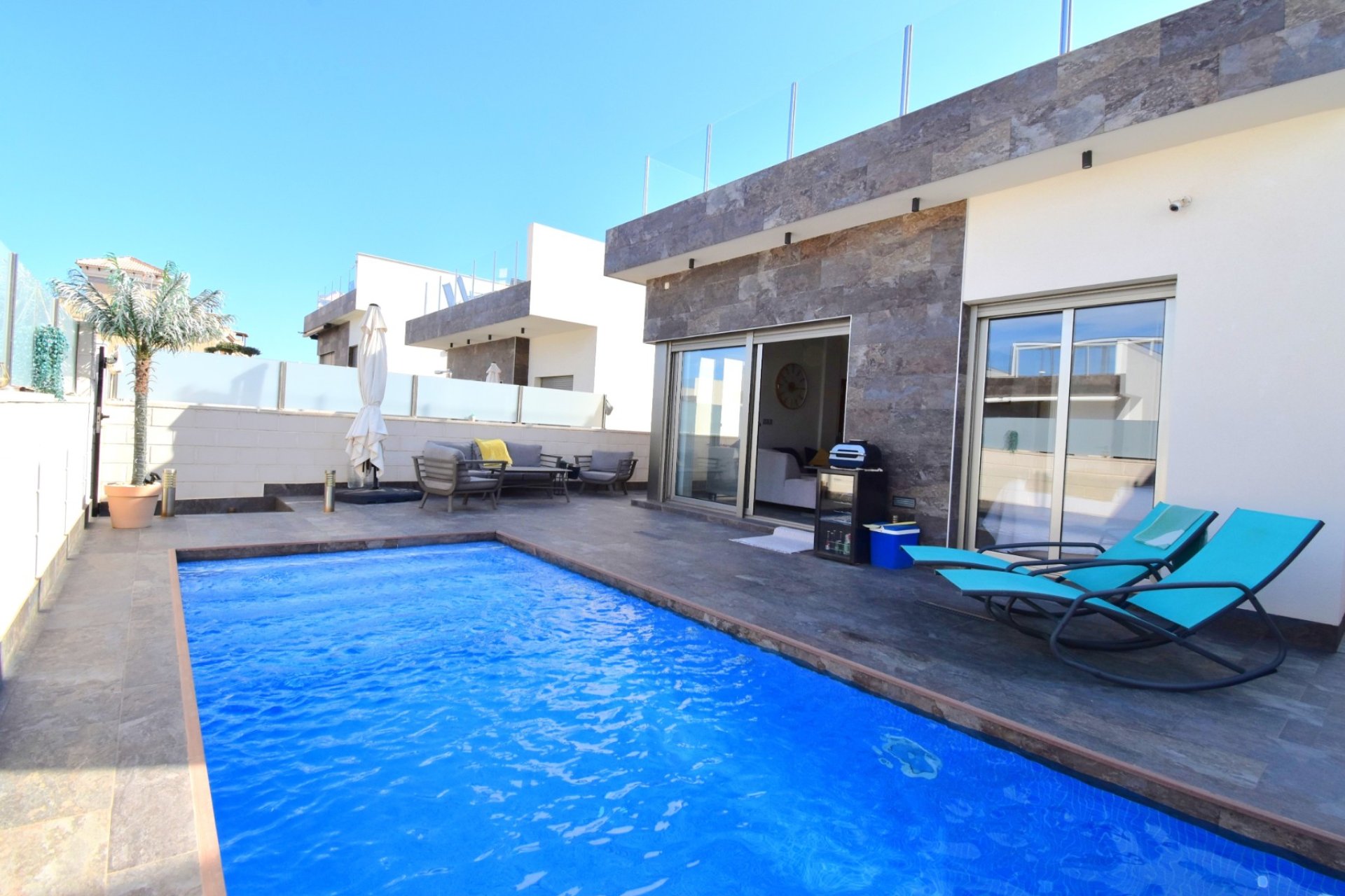 Sale - Villa - Orihuela Costa - Villamartin