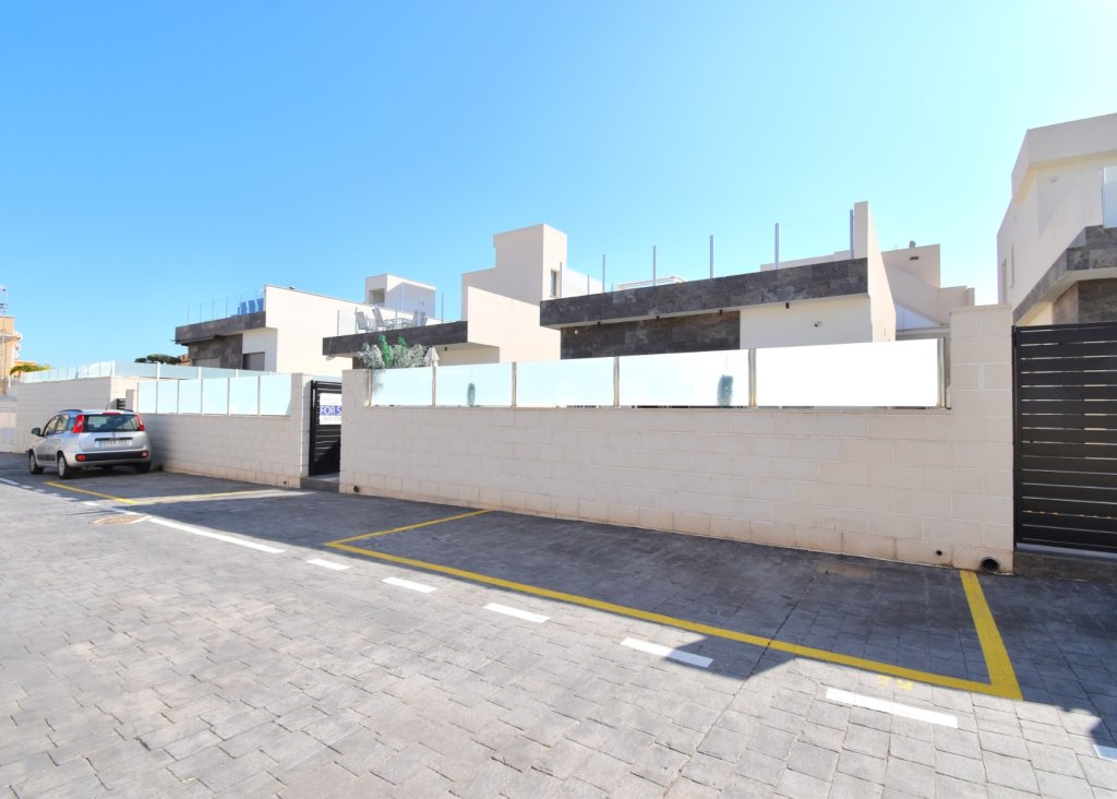 Sale - Villa - Orihuela Costa - Villamartin