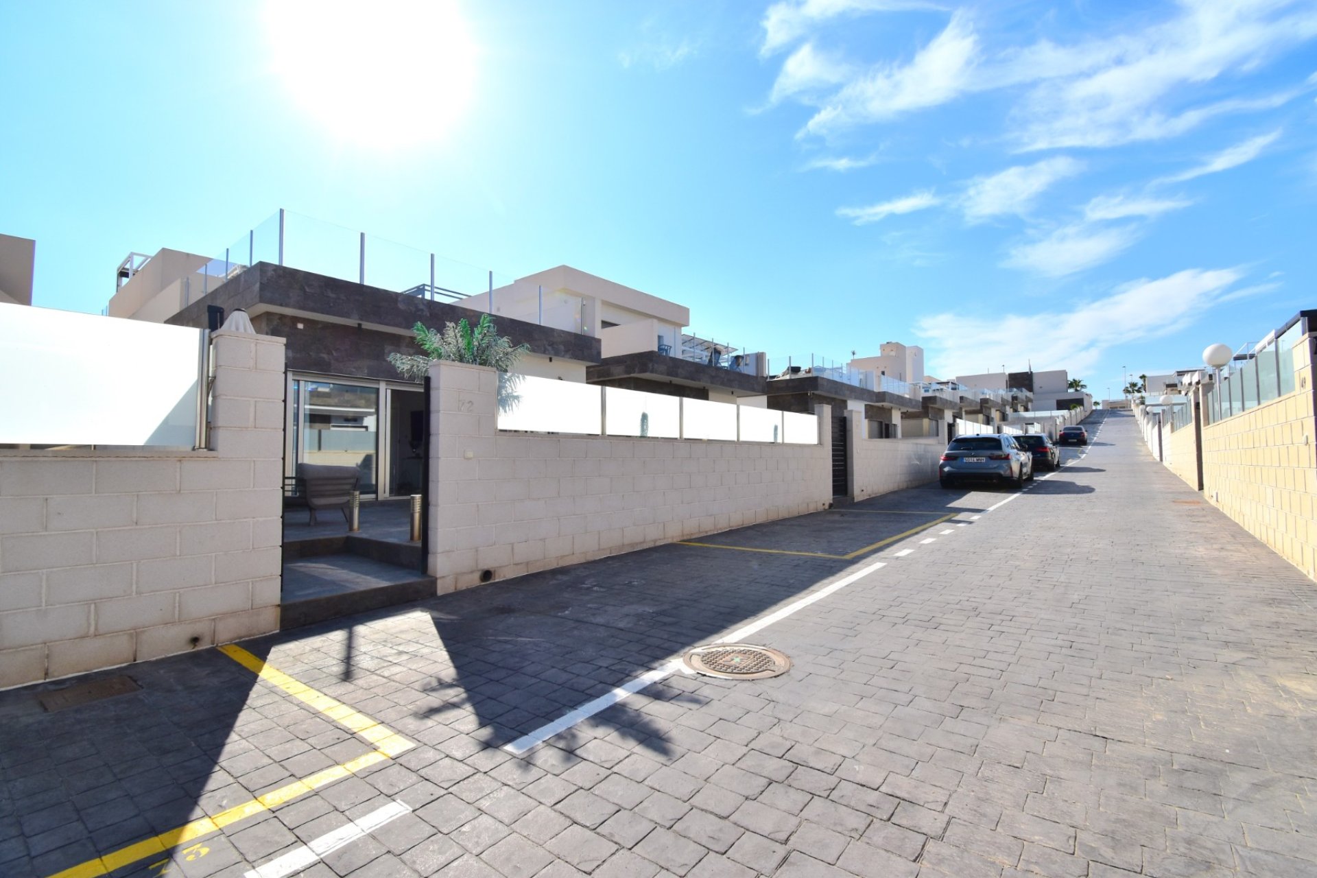 Sale - Villa - Orihuela Costa - Villamartin