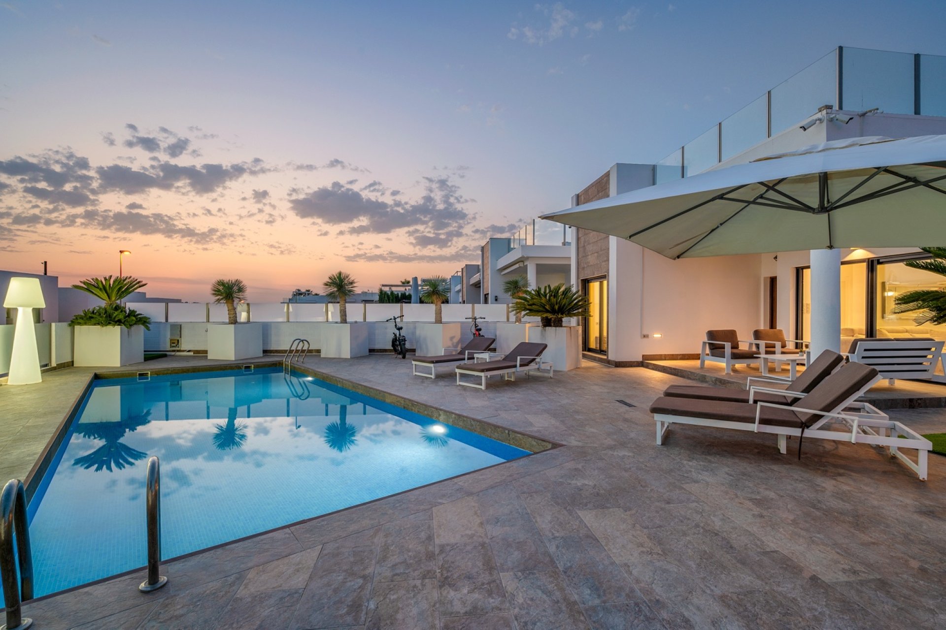 Sale - Villa - Orihuela Costa - Villamartín