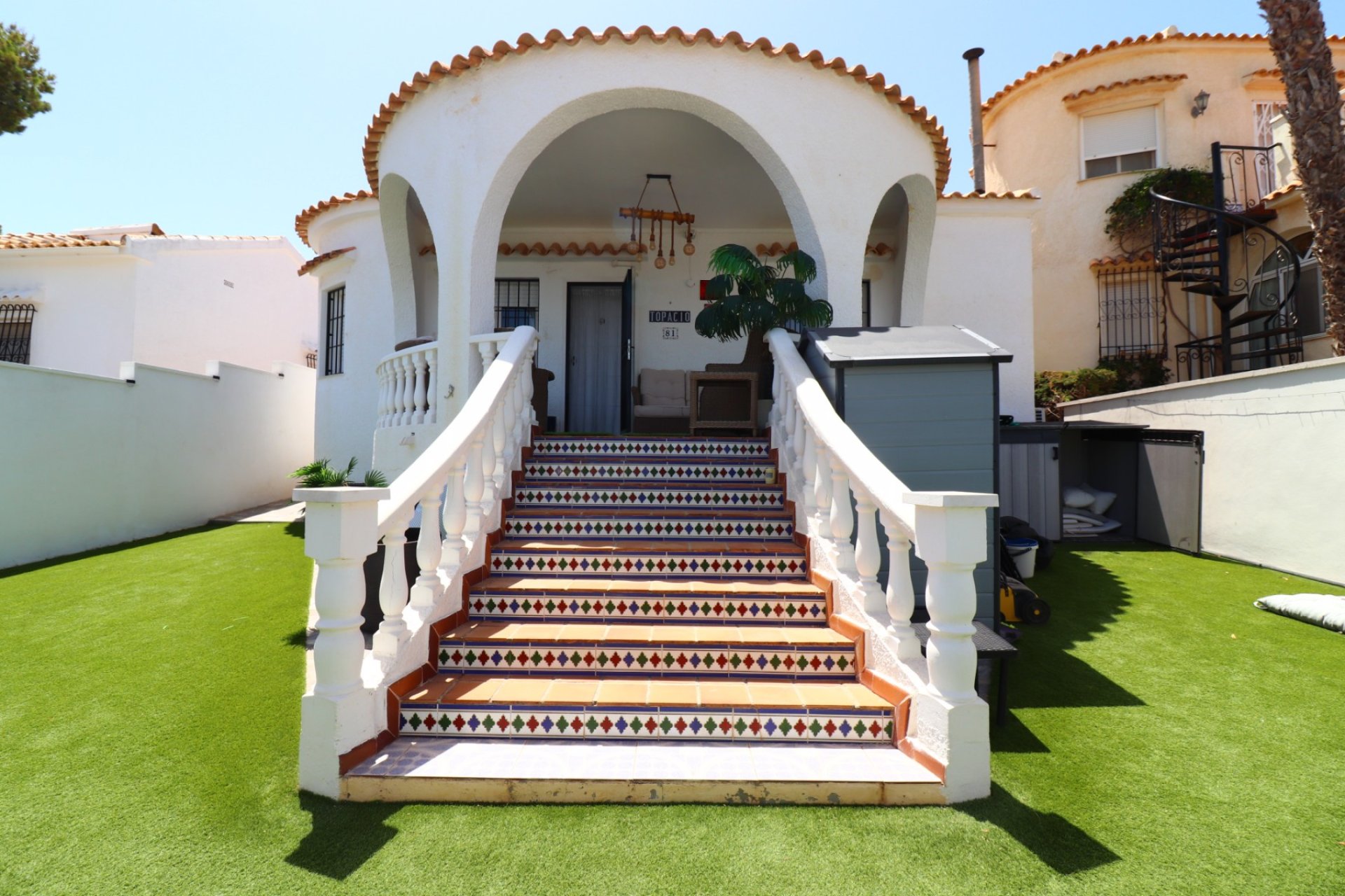 Sale - Villa - Orihuela Costa - Villamartin