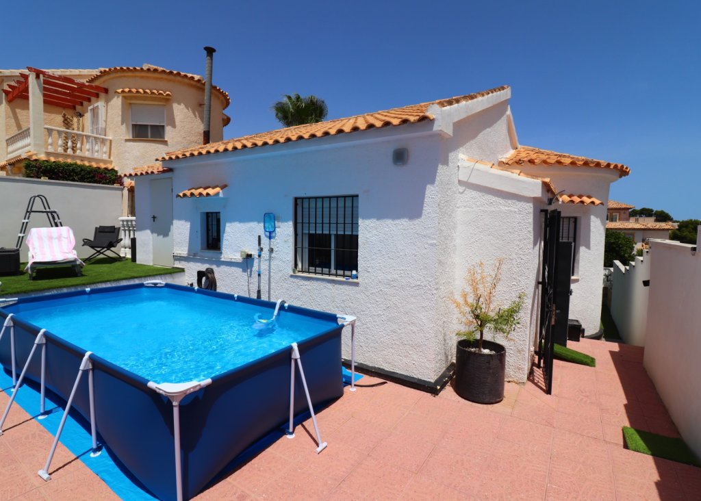Sale - Villa - Orihuela Costa - Villamartin