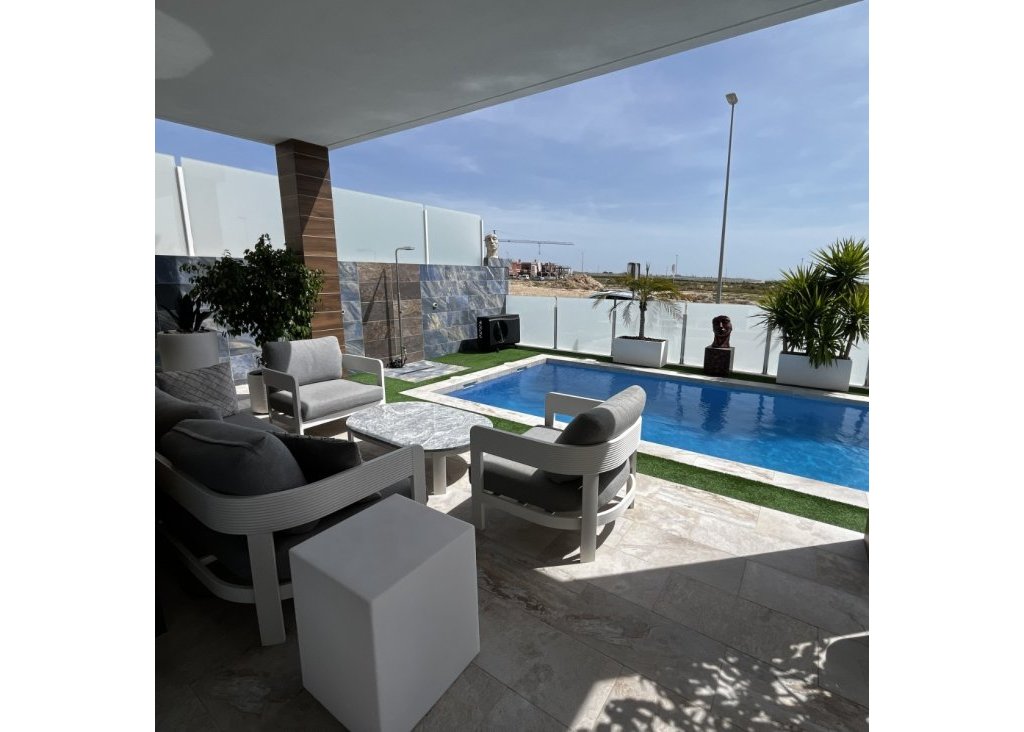 Sale - Villa - Orihuela - Entre Naranjos Vistabella Golf