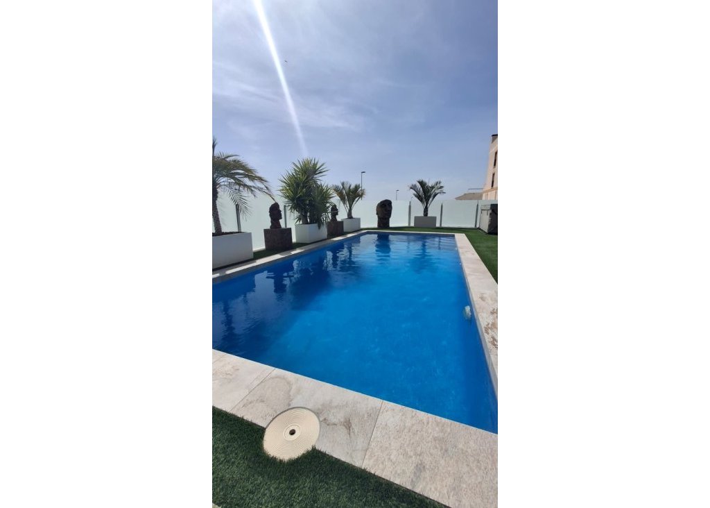 Sale - Villa - Orihuela - Entre Naranjos Vistabella Golf