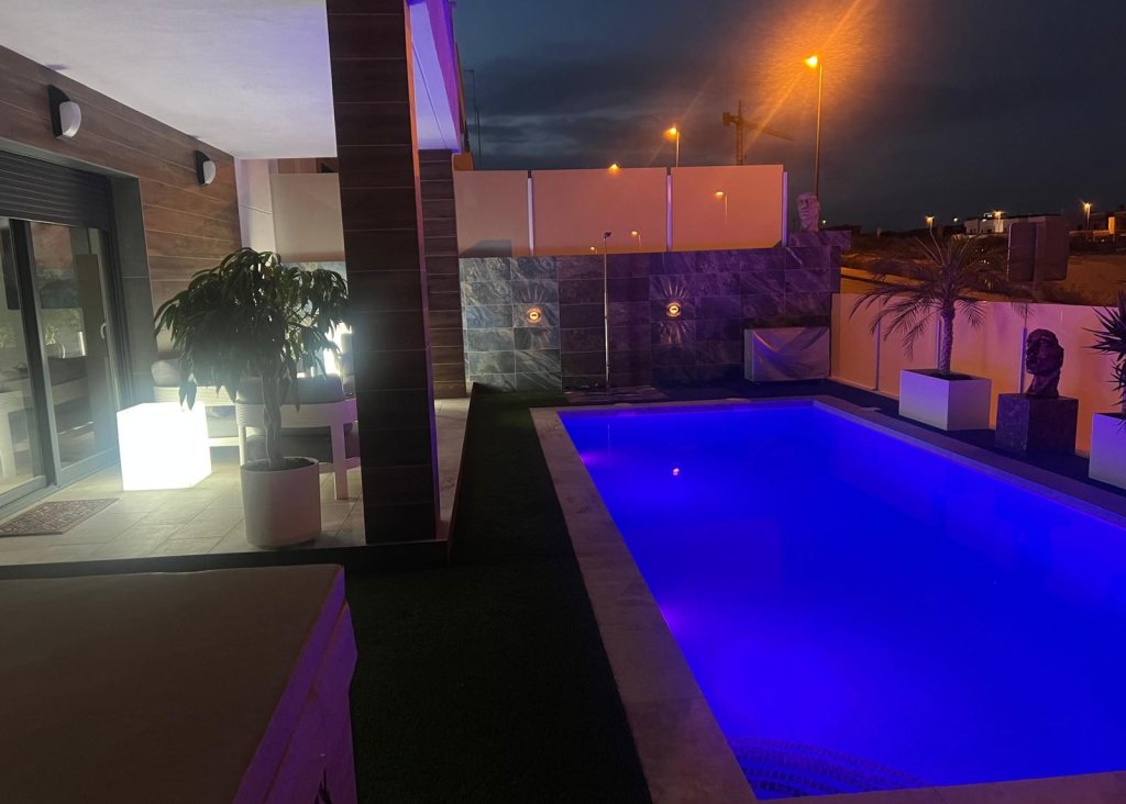 Sale - Villa - Orihuela - Entre Naranjos Vistabella Golf