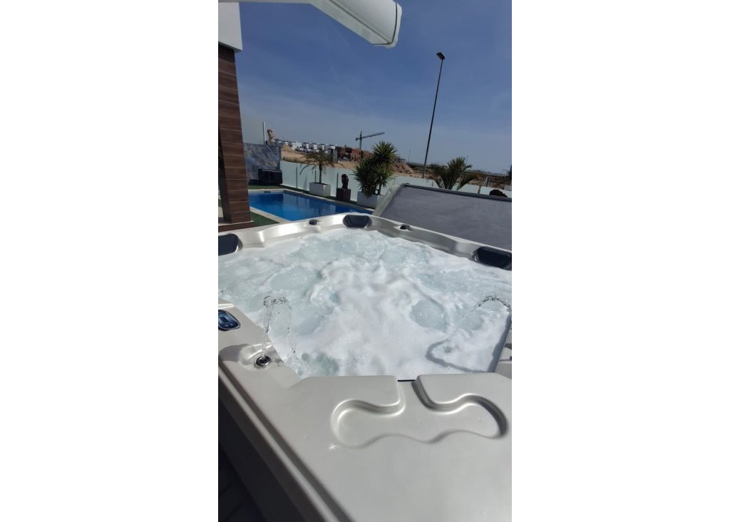 Sale - Villa - Orihuela - Entre Naranjos Vistabella Golf