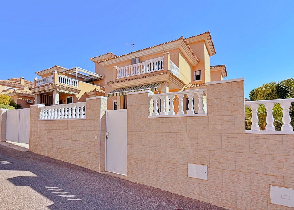 Sale - Villa - Orihuela - Orihuela Costa