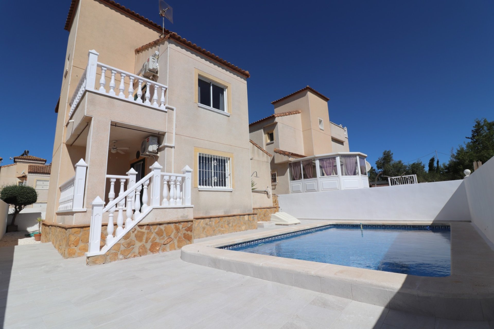Sale - Villa - San Miguel de Salinas - Lake View Mansions