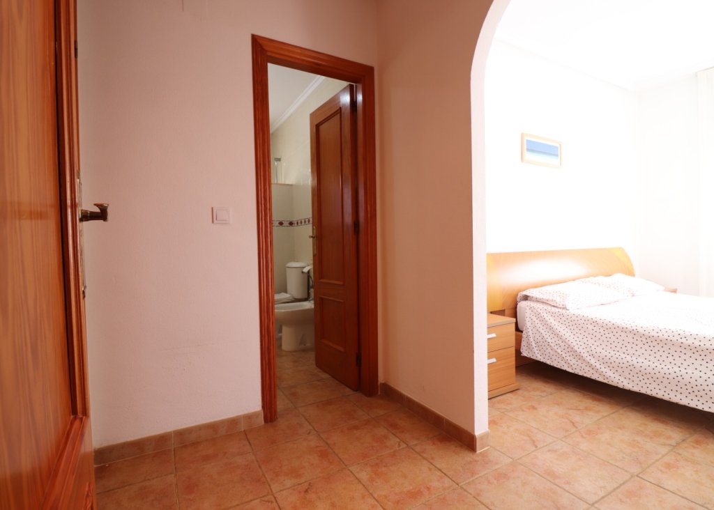 Sale - Villa - San Miguel de Salinas - Lake View Mansions