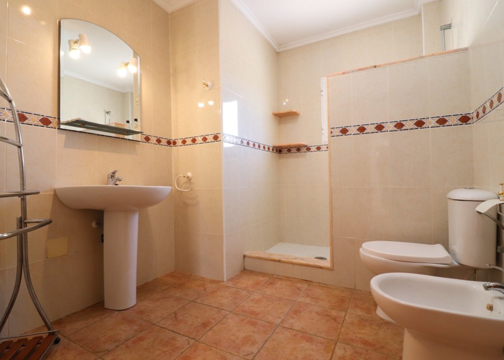 Sale - Villa - San Miguel de Salinas - Lake View Mansions