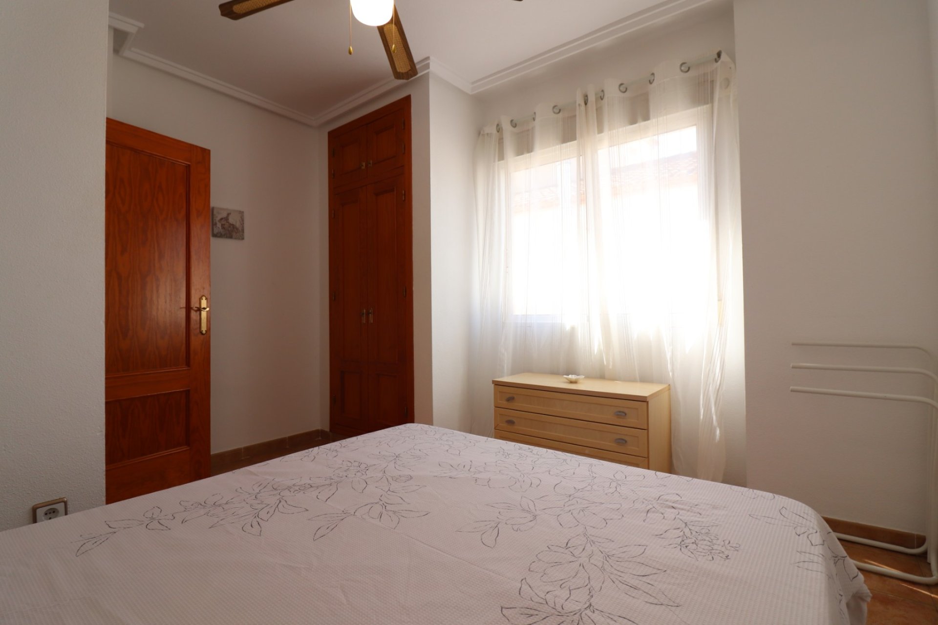Sale - Villa - San Miguel de Salinas - Lake View Mansions