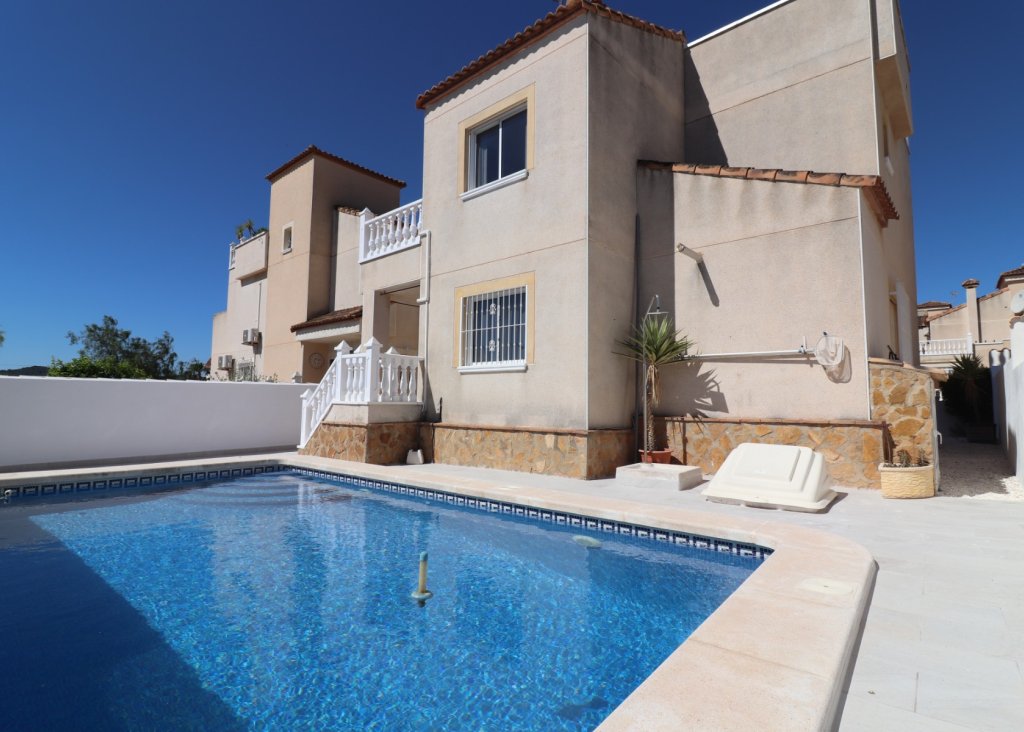 Sale - Villa - San Miguel de Salinas - Lake View Mansions