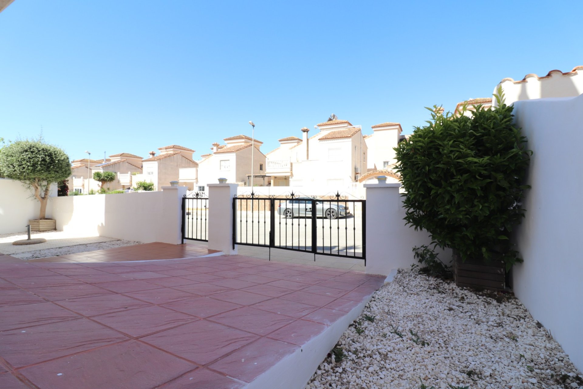 Sale - Villa - San Miguel de Salinas - Lake View Mansions