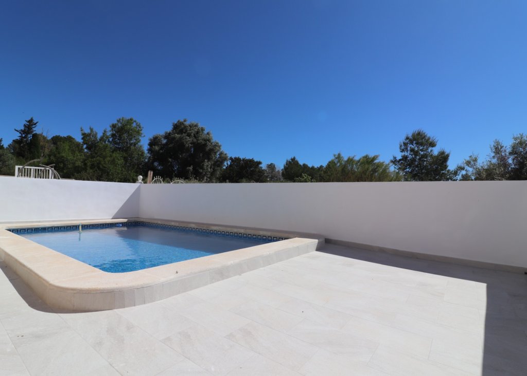 Sale - Villa - San Miguel de Salinas - Lake View Mansions