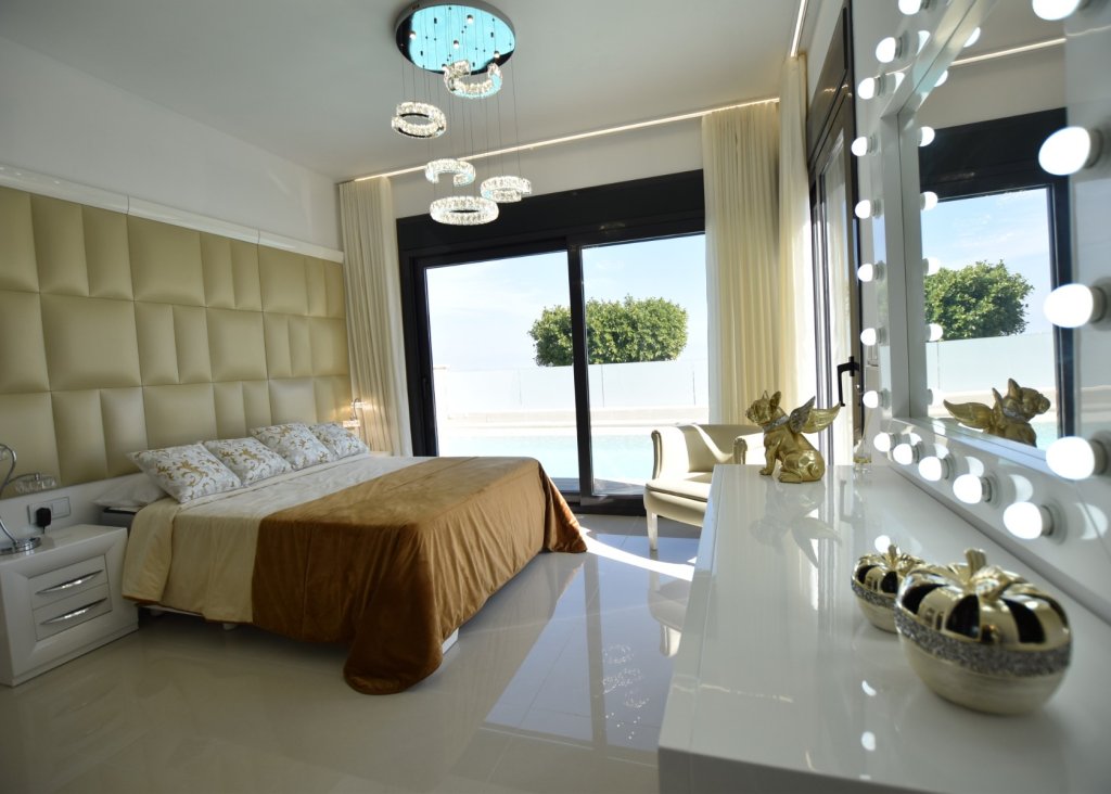 Sale - Villa - San Miguel de Salinas