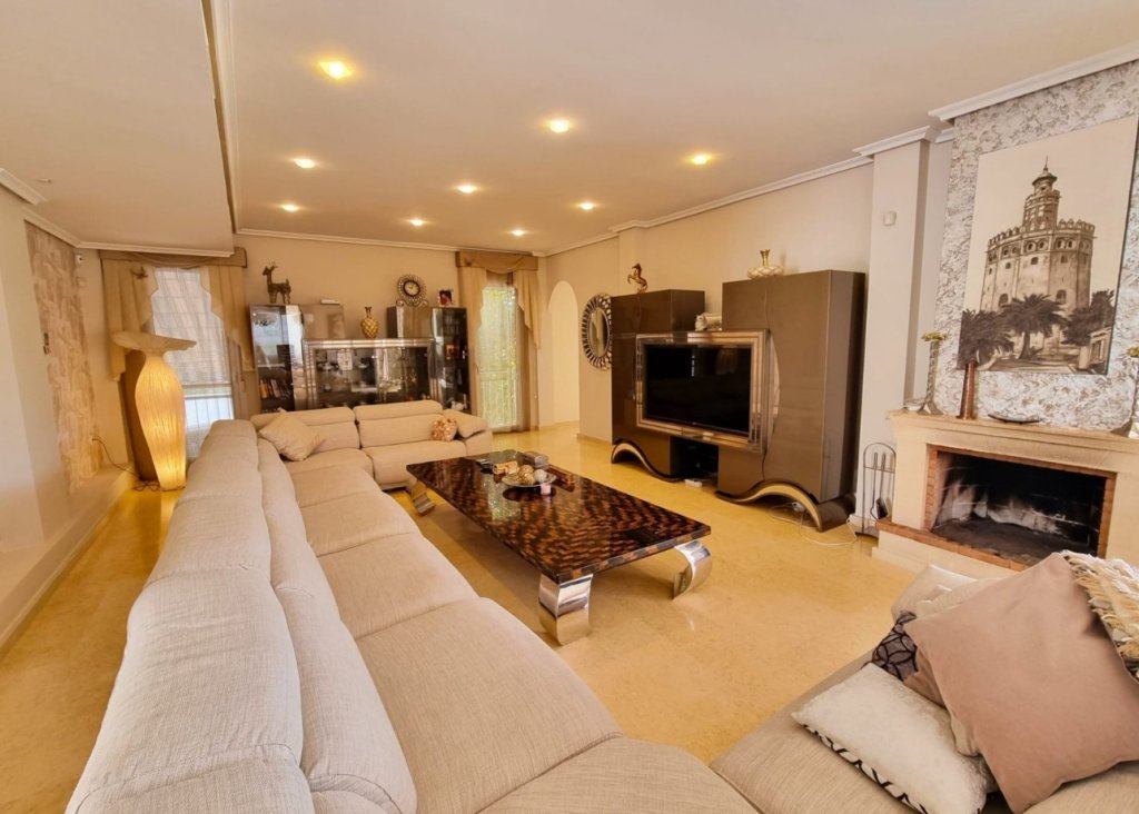 Sale - Villa - Torrevieja - La Mata