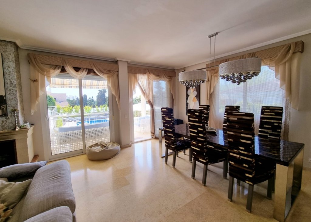 Sale - Villa - Torrevieja - La Mata