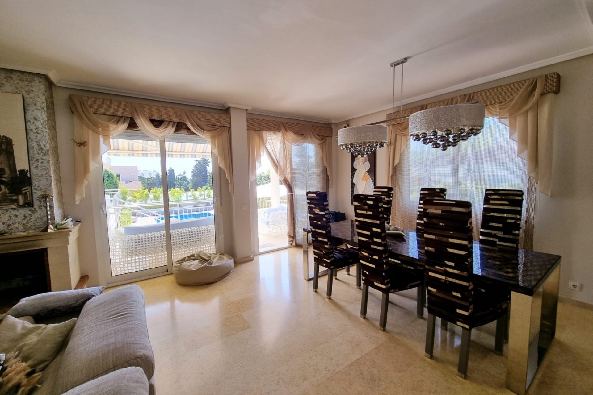 Sale - Villa - Torrevieja - La Mata