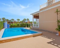 Sale - Villa - Torrevieja - La Mata
