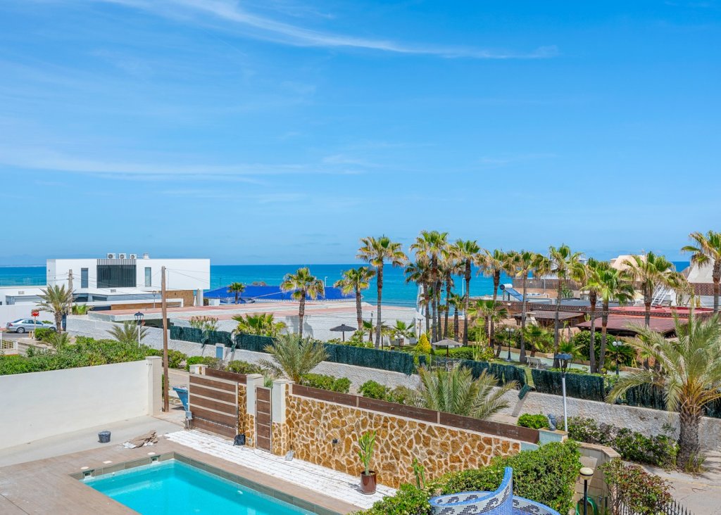Sale - Villa - Torrevieja - La Mata