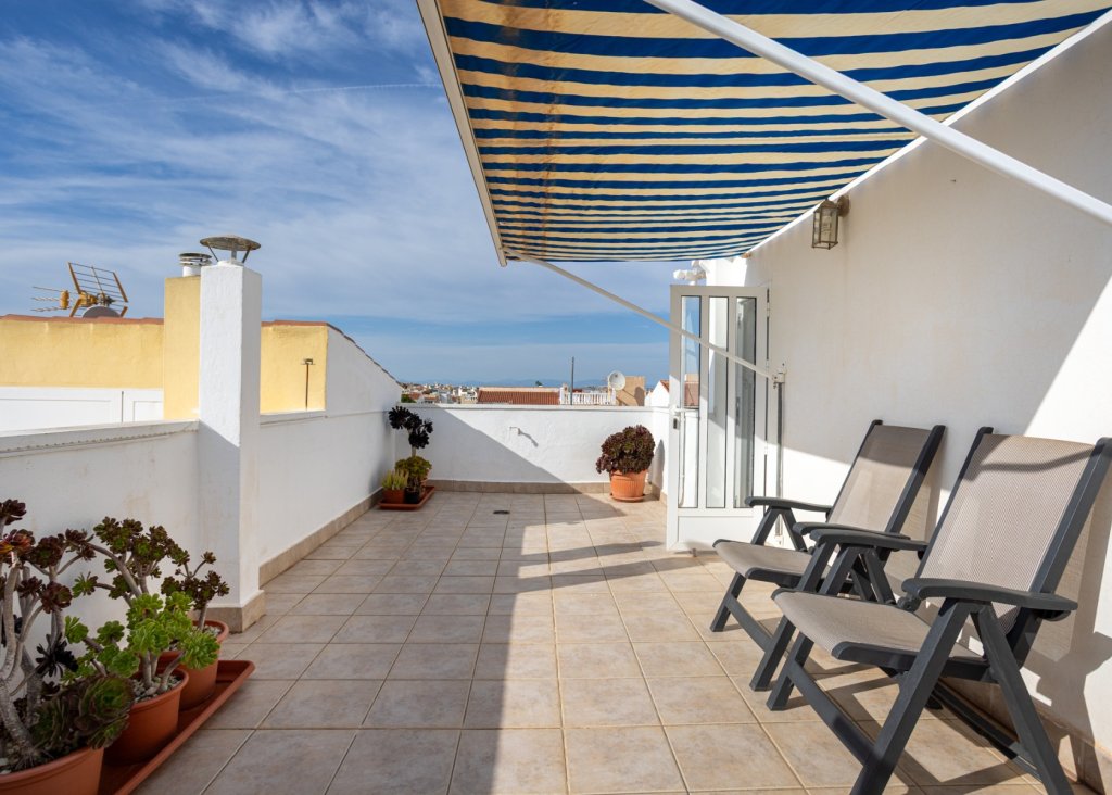 Sale - Villa - Torrevieja - La Siesta