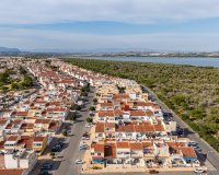 Sale - Villa - Torrevieja - La Siesta