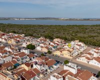 Sale - Villa - Torrevieja - La Siesta