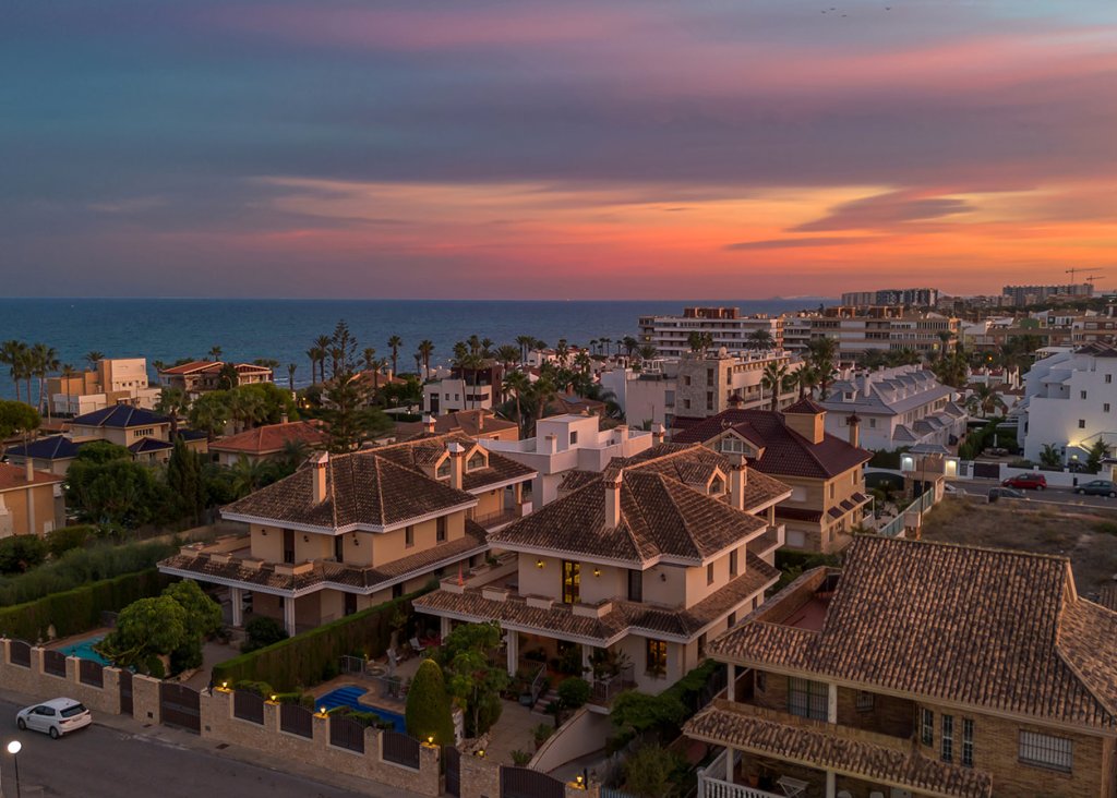 Sale - Villa - Torrevieja - La Veleta