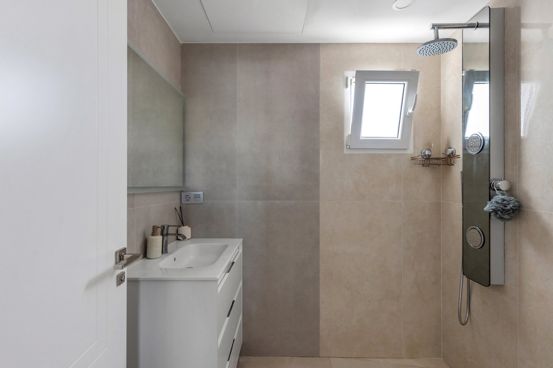 Sale - Villa - Torrevieja - Los Balcones