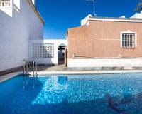 Sale - Villa - Torrevieja - Urbanización San Luis