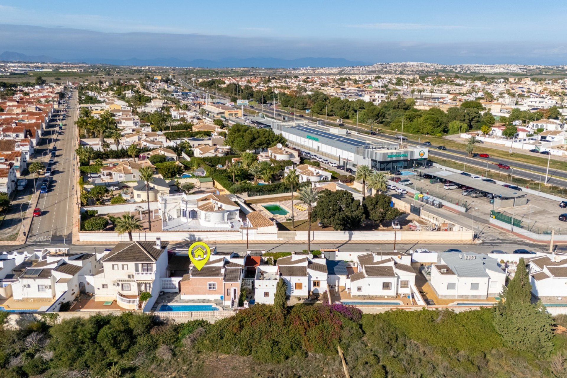 Sale - Villa - Torrevieja - Urbanización San Luis