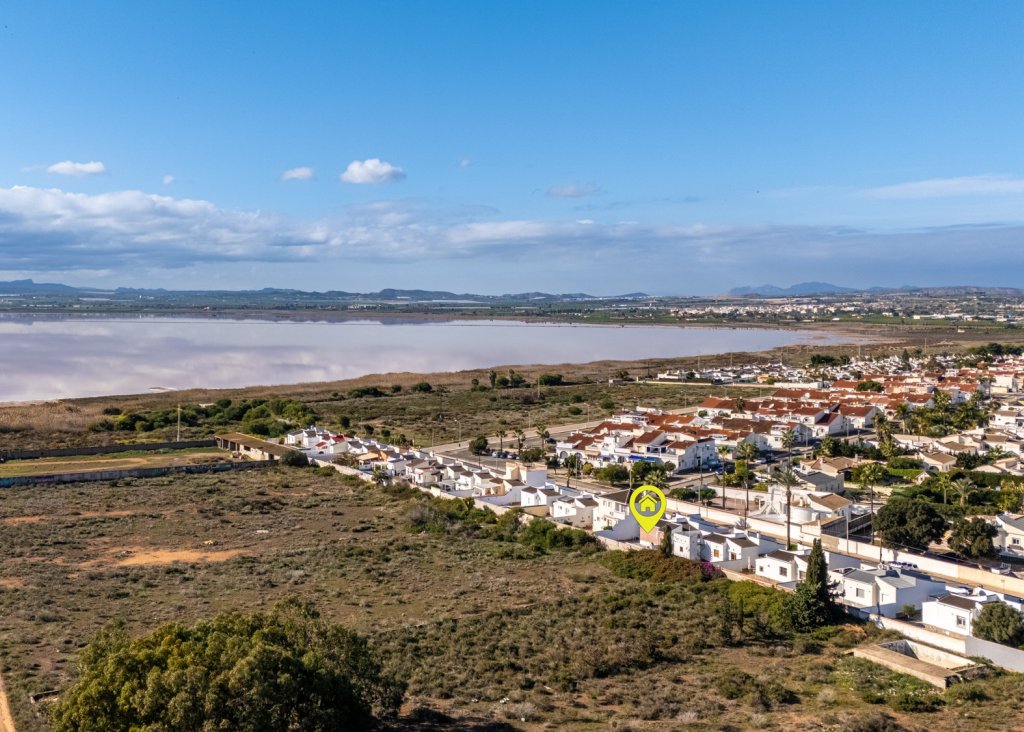 Sale - Villa - Torrevieja - Urbanización San Luis