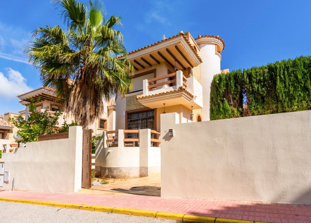 Sale - Villa - Villamartín