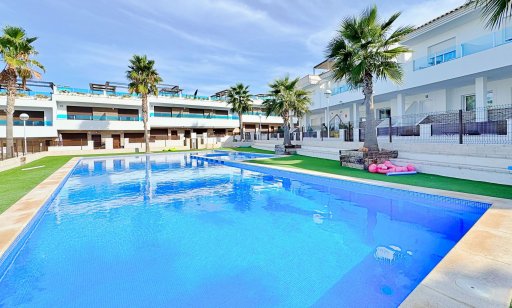Townhouse - Verkoop - Torrevieja - Los Balcones