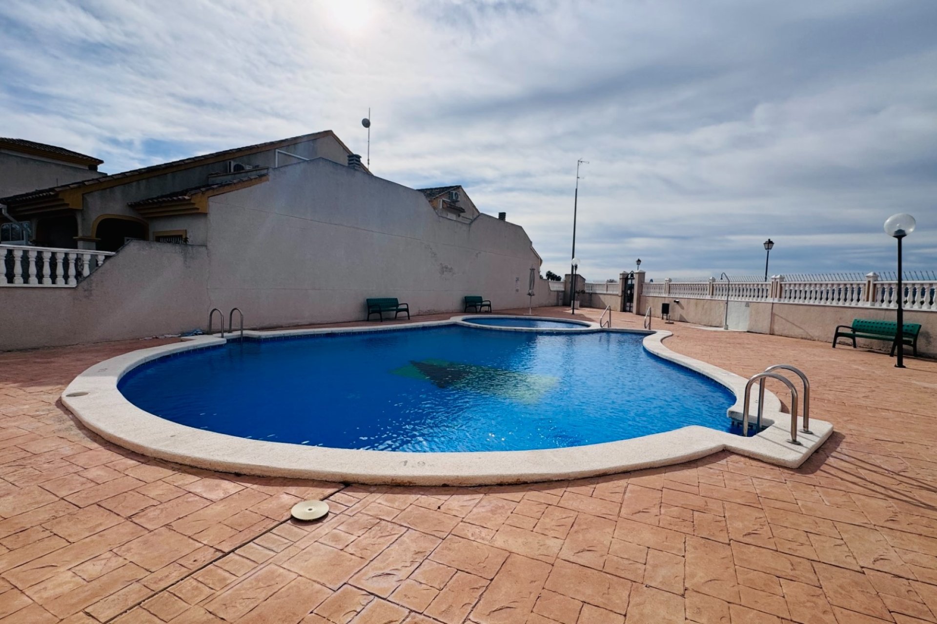 Venta - Bungalow - Daya Nueva