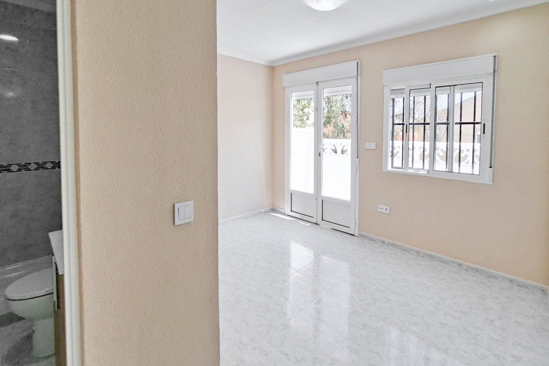 Venta - Bungalow - San Fulgencio - Urb. La Marina