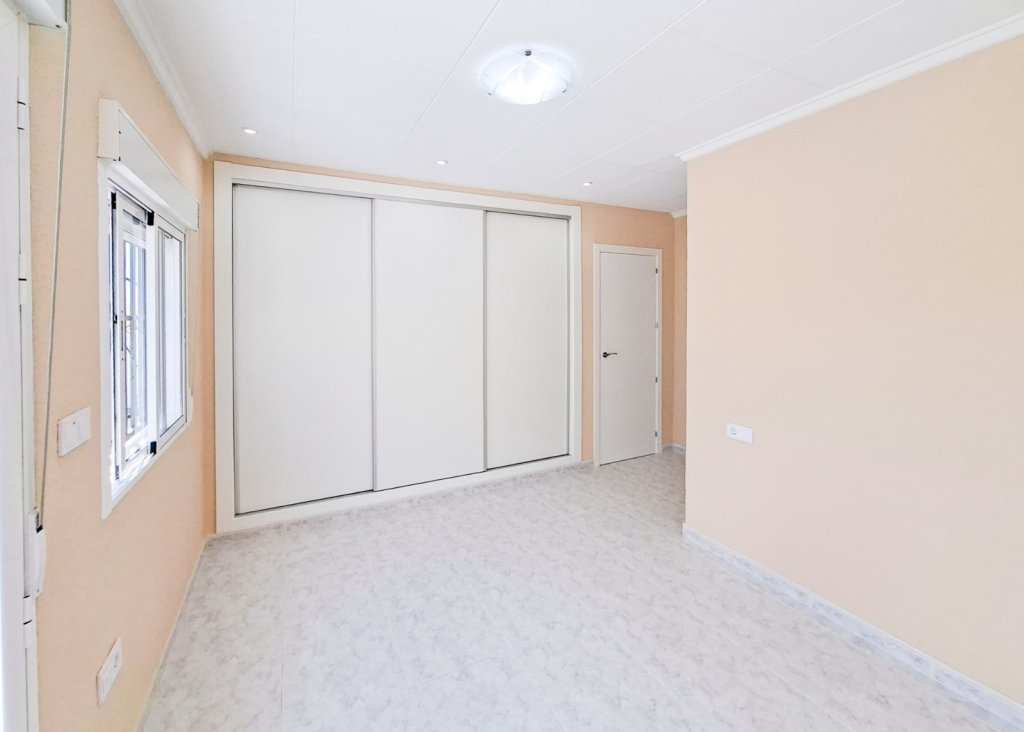 Venta - Bungalow - San Fulgencio - Urb. La Marina