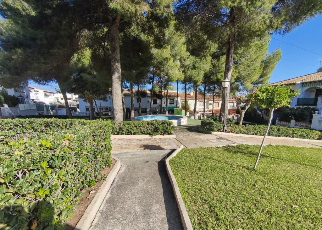 Venta - Bungalow - Torrevieja - Lago jardin