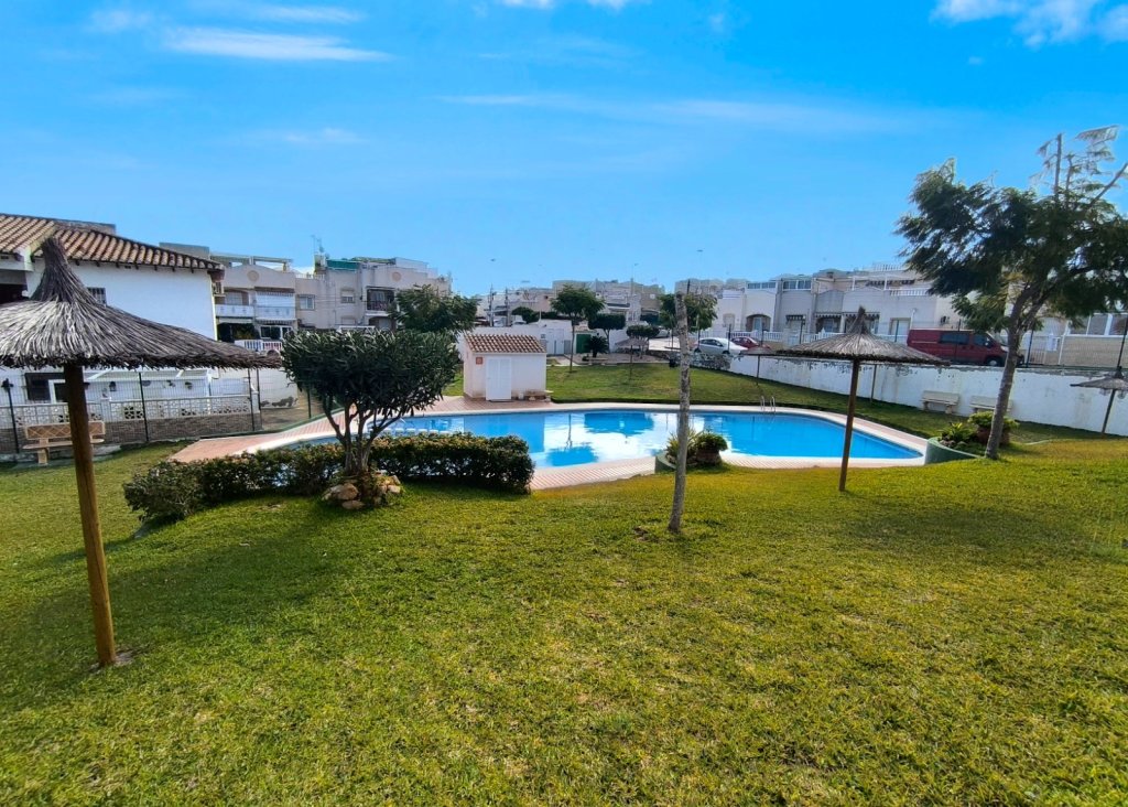 Venta - Bungalow - Torrevieja - Lago jardin