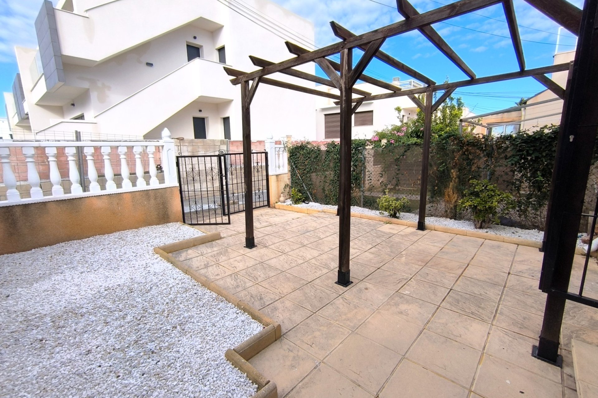 Venta - Bungalow - Torrevieja - Lago jardin