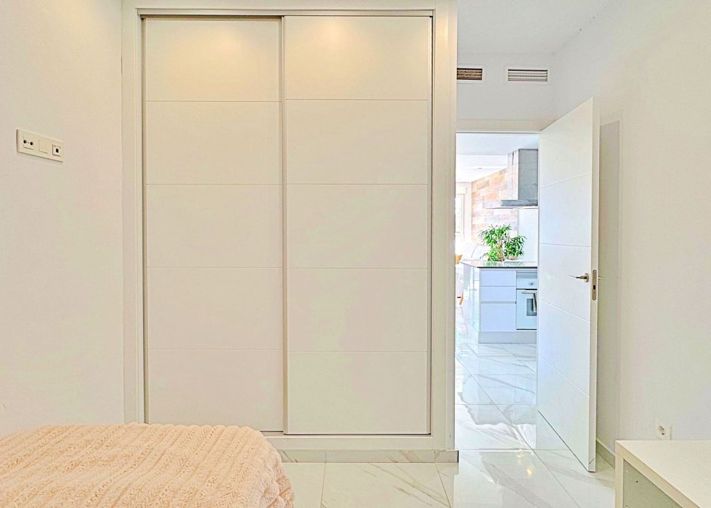 Venta - Bungalow - Torrevieja - Los Balcones